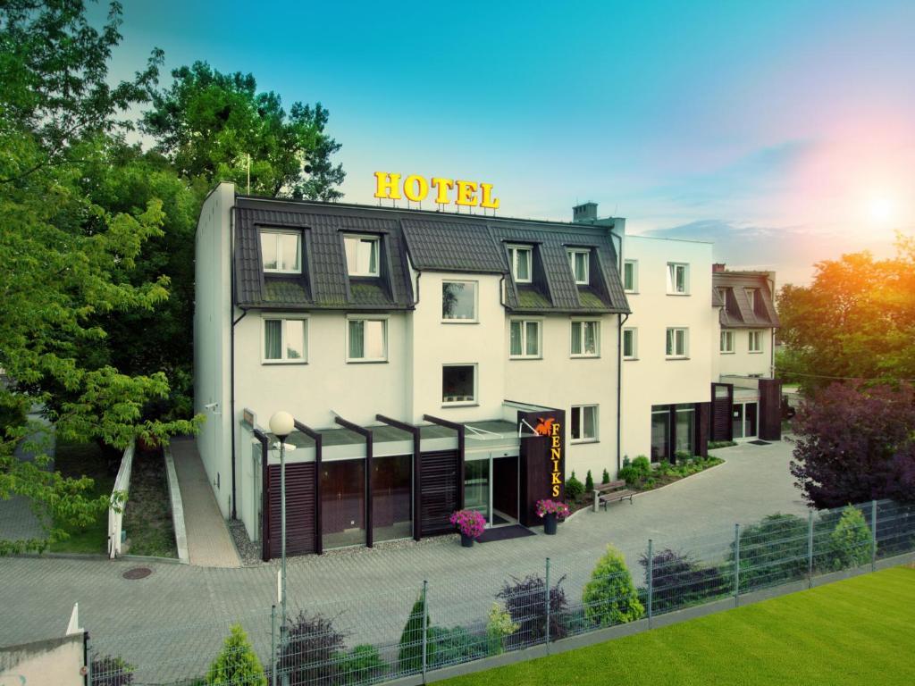 Hotel Feniks Poznan Exterior photo